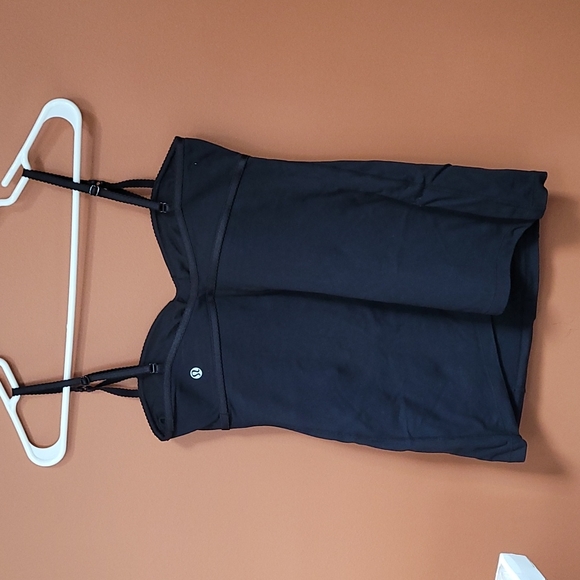 Lululemon Tank Top/ black is sold - Picture 3 of 4
